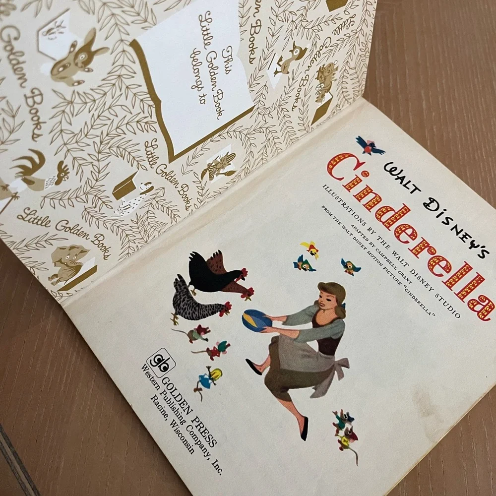 Set of 2 vintage Little Golden Books. - Picture 8 of 8